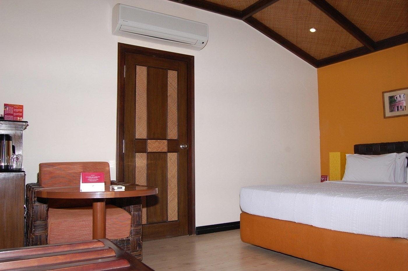 The Richmond Hotel Pondicherry Exterior photo